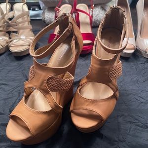 Dollhouse light brown platform wedge sandal